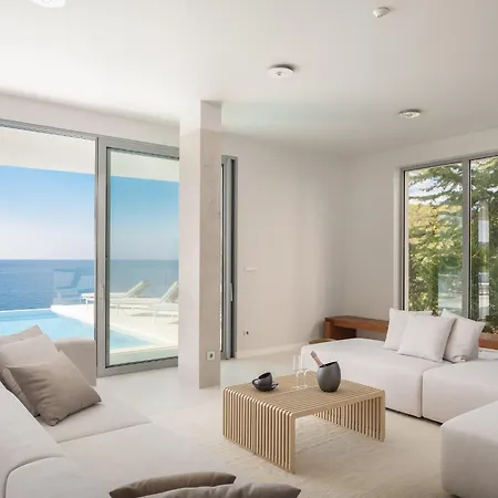 Amazing Seafront Croatian 5 Bedrooms Pearl فيلة *
