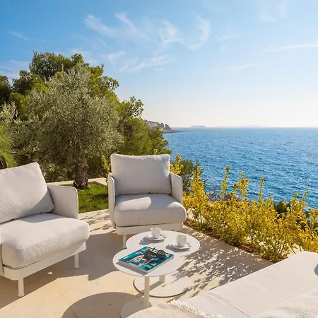 Amazing Seafront Croatian 5 Bedrooms Pearl * Primošten