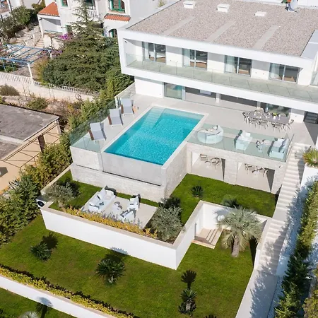 Villa Amazing Seafront Croatian 5 Bedrooms Pearl *