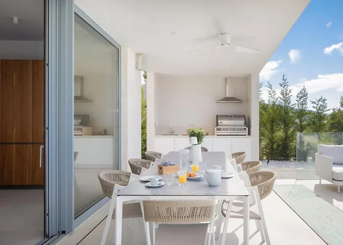 Amazing Seafront Croatian 5 Bedrooms Pearl Villa *