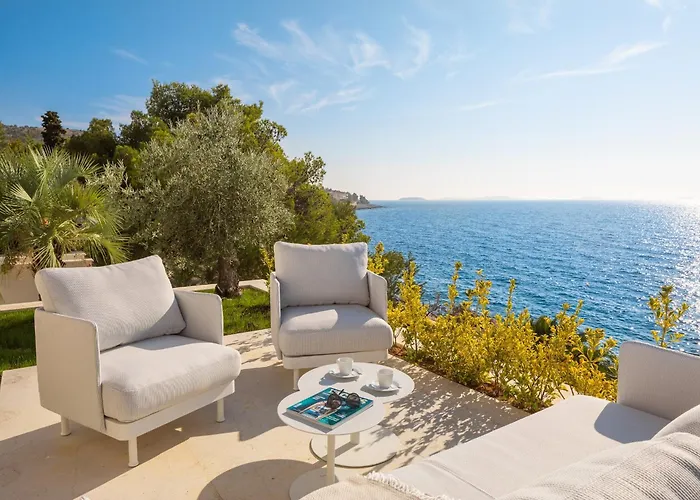 Amazing Seafront Croatian 5 Bedrooms Pearl * Primošten